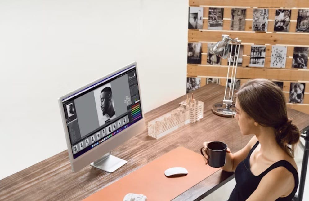 8 Best Free AI Photo Editors 2025: Pixlr, Canva & Smart Image Tools